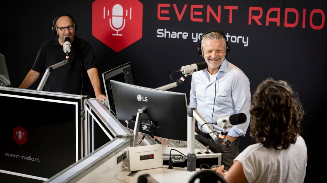 Event-Radio-radiogesprek-met-3-personen-Ridderhof-Fotografie-1200x675 (2)