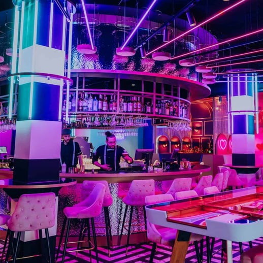 HEADER-The-All-Out-Amsterdam-_-bar-scaled (1)