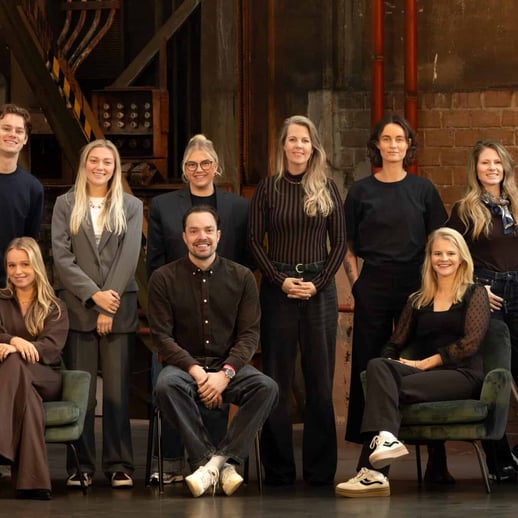 Het-Sprekershuys-Teamfoto-scaled (1)