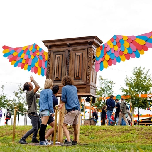 Fly Away _ Grooten Design _ trekken